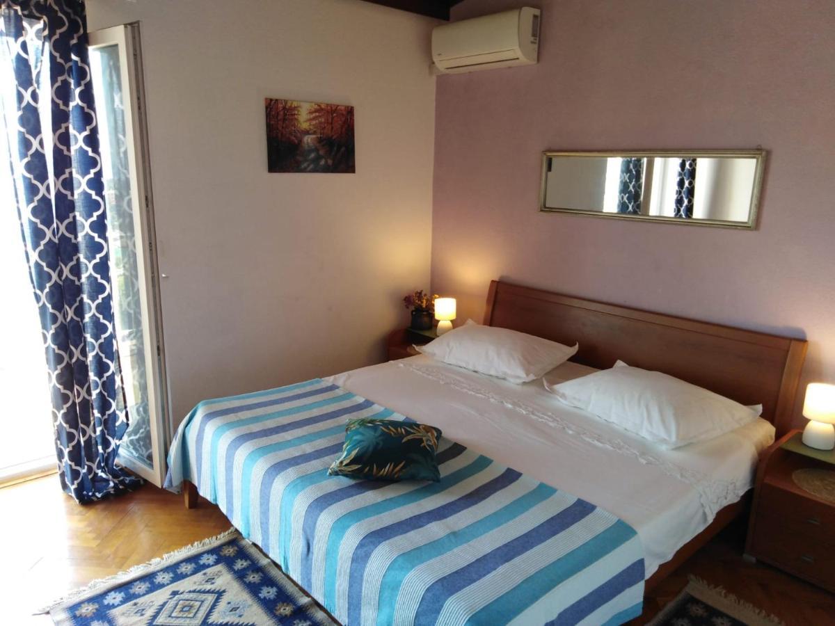 Apartman Ivan 2 Daire Brela Dış mekan fotoğraf