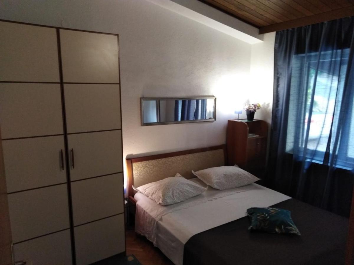 Apartman Ivan 2 Daire Brela Dış mekan fotoğraf